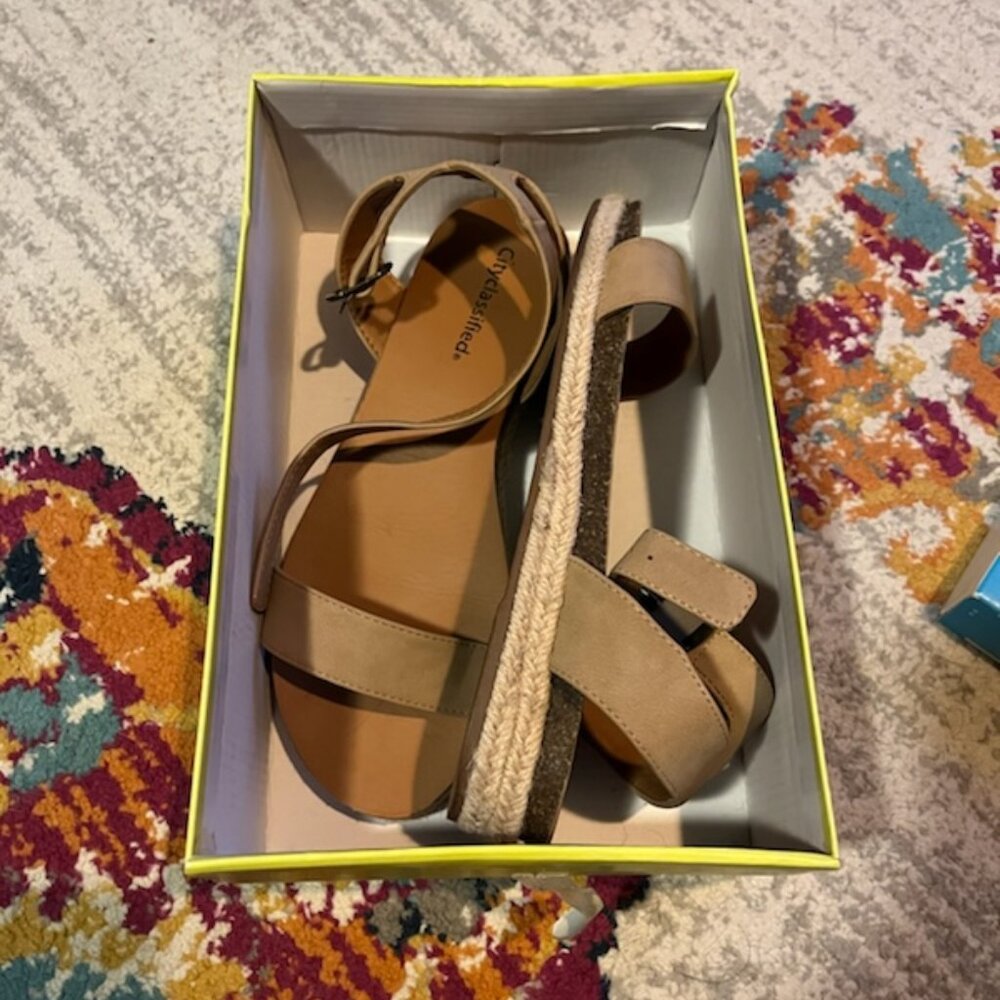 Cityclassified Tan Tacoma Sandals
